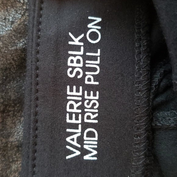 (M) Lola Jeans Varlerie Shiny Black Mid Rise Pull On Pants 360° Comfort Stretchy - Picture 4 of 13